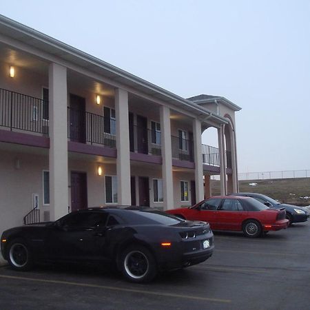 Townhouse Inn & Suites Omaha Exterior foto